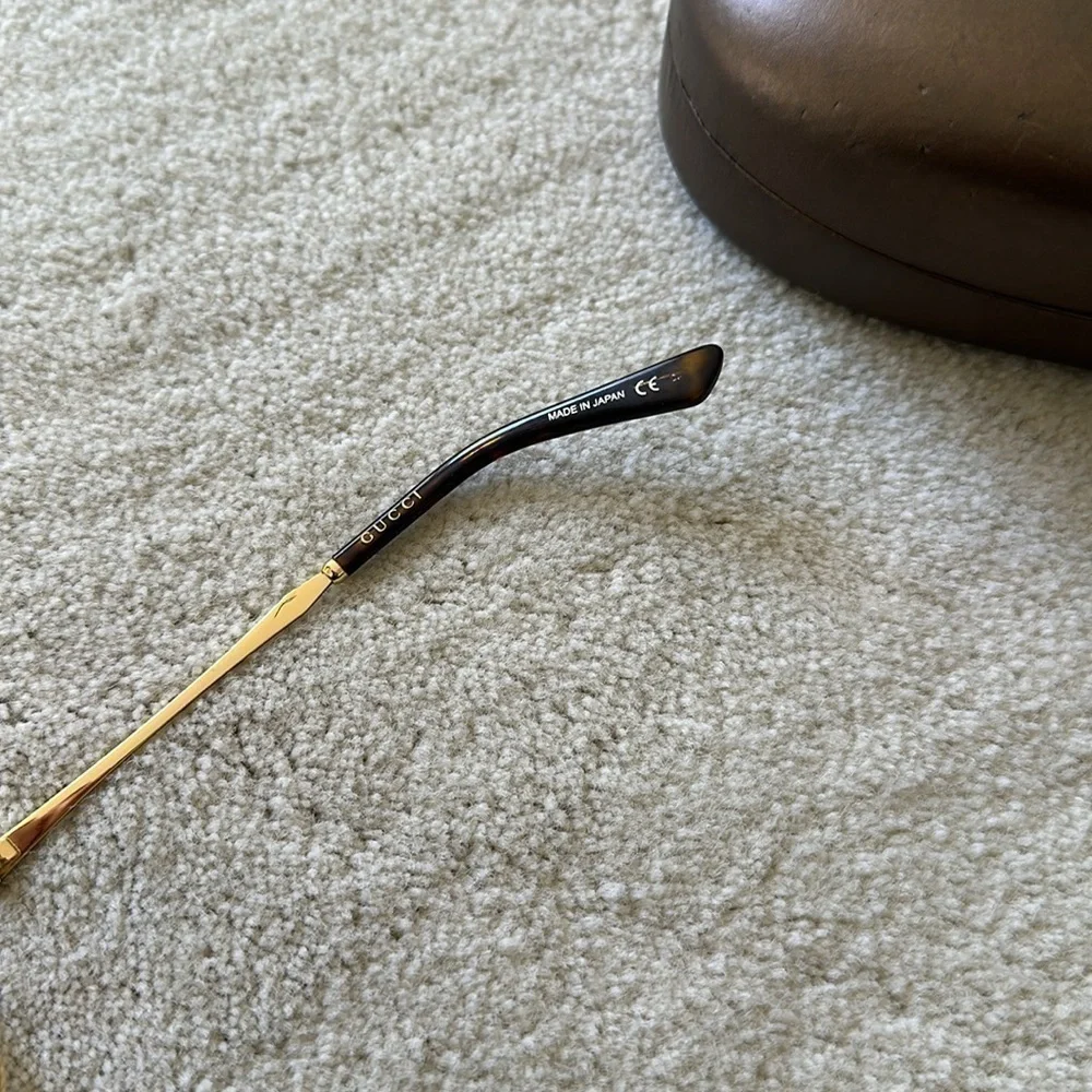 Gucci 59mm Round Sunglasses in Gold/Brown Gradient - Picture 7 of 11